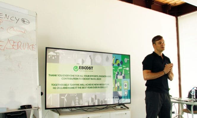 NHÌN LẠI BUỔI TEAM BUILDING ĐẦY CẢM HỨNG CỦA EBOOST