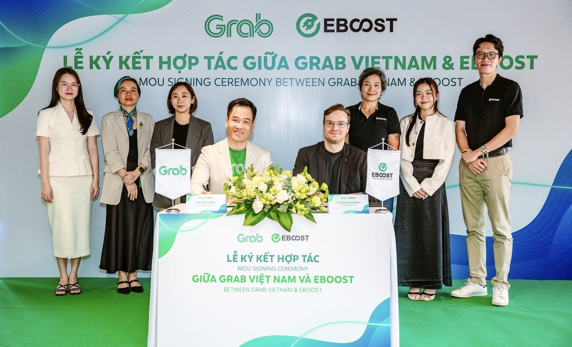 Grab Vietnam partners with EBOOST to promote electric vehicle adoption in Vietnam